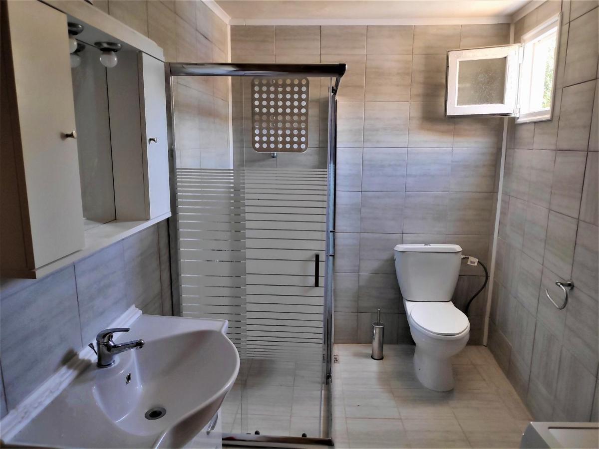 Sea Lake Holiday House Елафонісі Екстер'єр фото