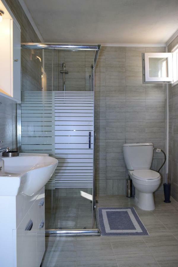 Sea Lake Holiday House Елафонісі Екстер'єр фото